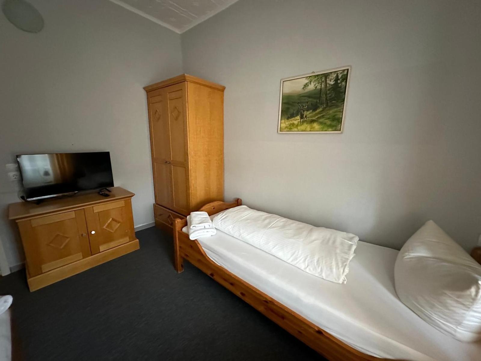 Pension Zur Alten Schule Barenstein Bagian luar foto